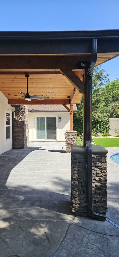 Vimahemo Construction - Backyard Pergola